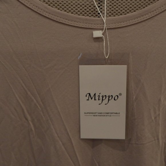 Mippo Workout Top with Mesh/Open Back - Picture 2 of 3